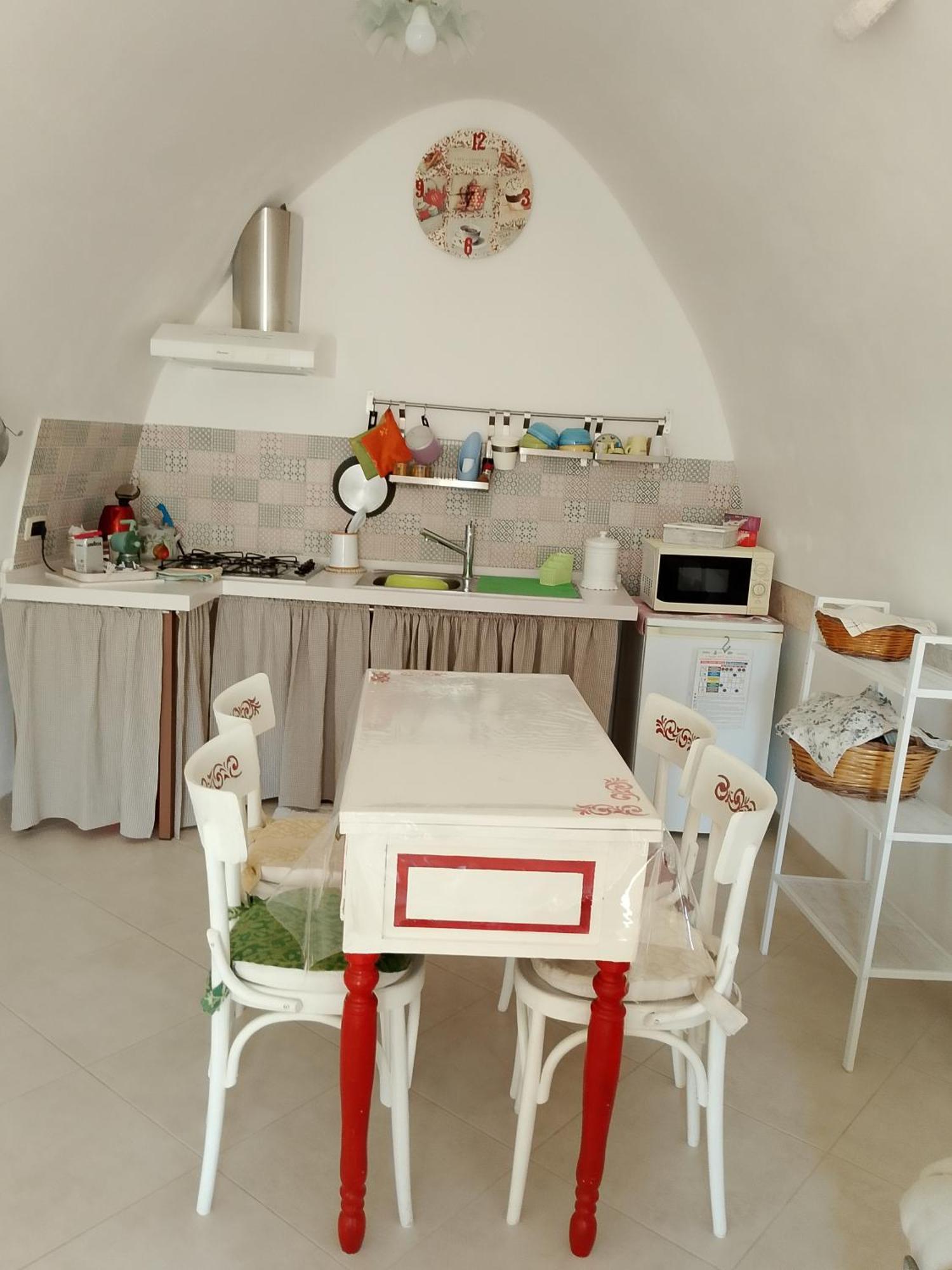 B&B A Due Passi 马丁纳弗兰卡 外观 照片